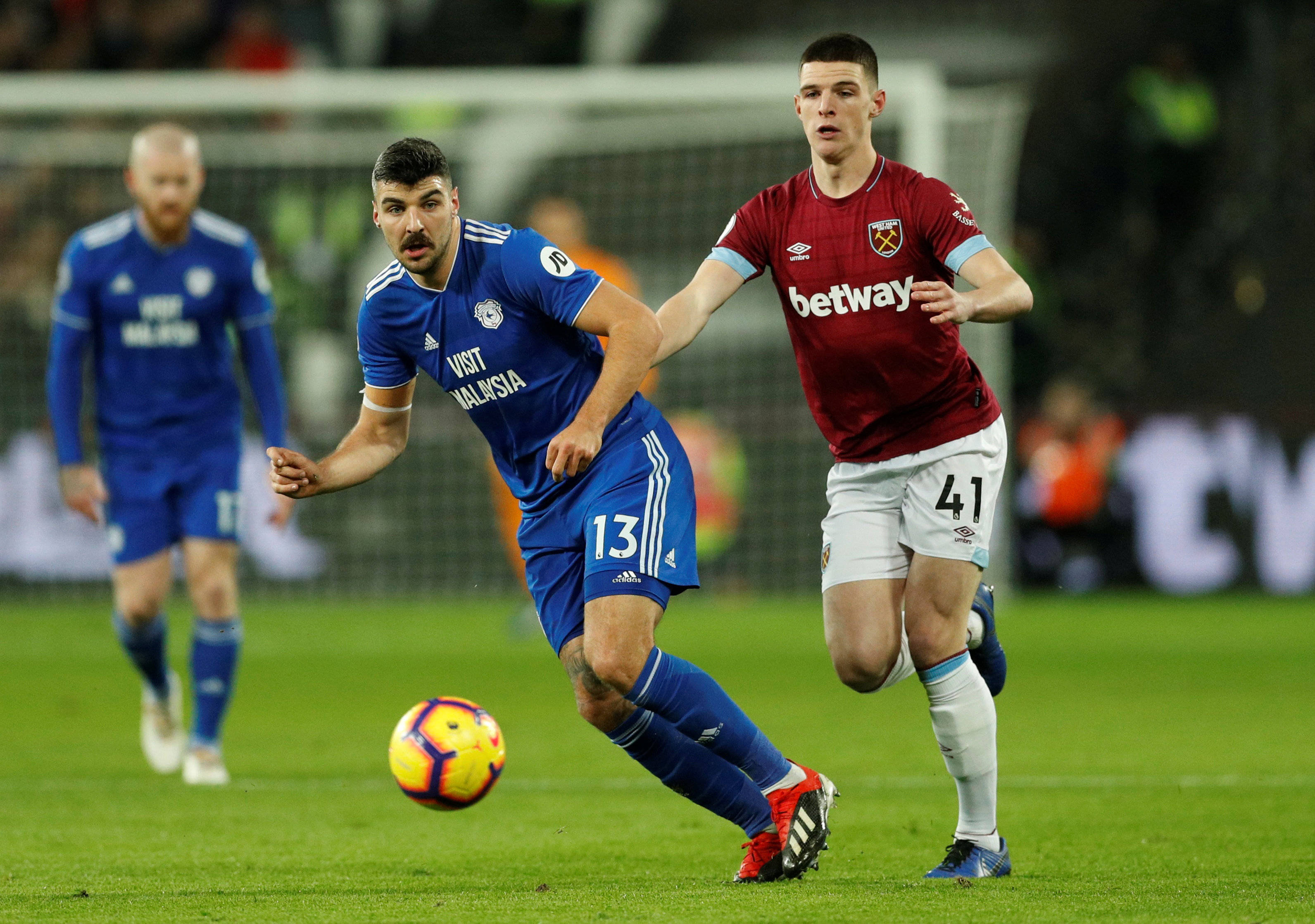 关于西汉姆联连胜：连胜助攻争取欧战资格的信息